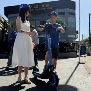peruibe-conta-com-aluguel-de-300-patinetes-eletricos